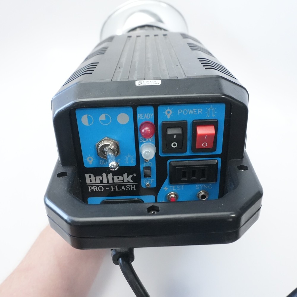 BRITEK PRO 750N PROFESSIONAL STUDIO FLASH