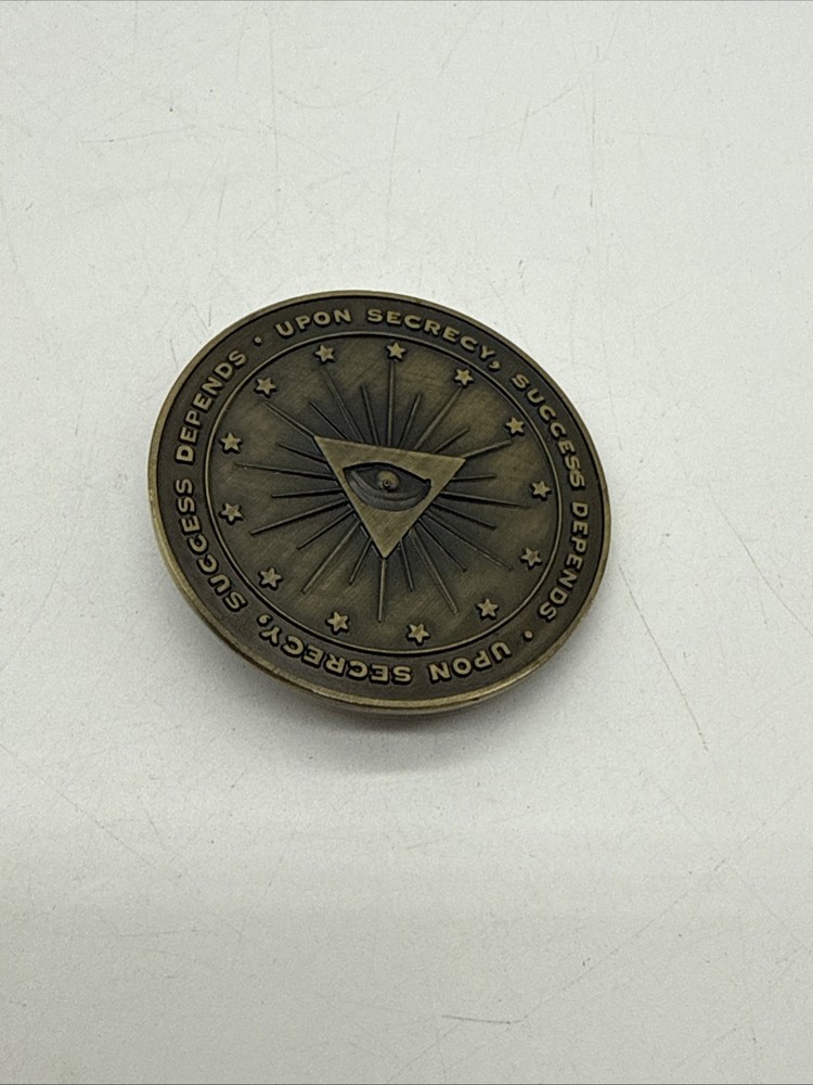 Retroworks Caesar Cipher Medallion Secret Decoder Original New