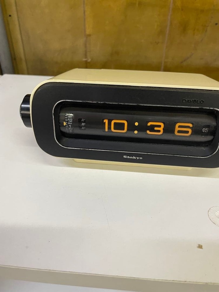 Sankyo patter clock