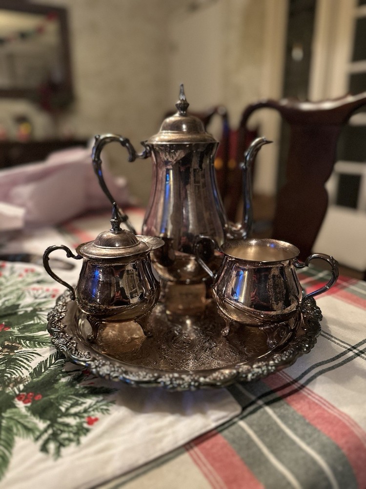 Vintage Oneida Sheridan Silverplated Tea & Coffee Set – 4 Piece