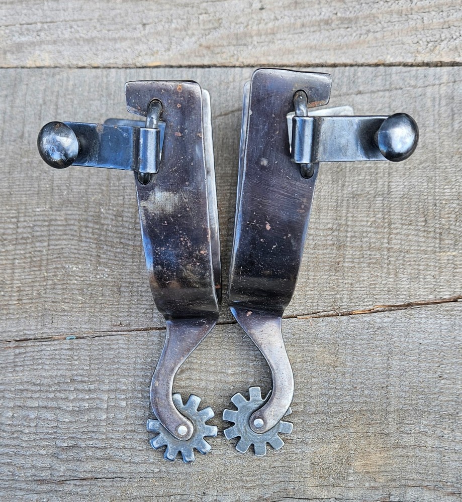 Offset Reining spurs with german silver ornamentation