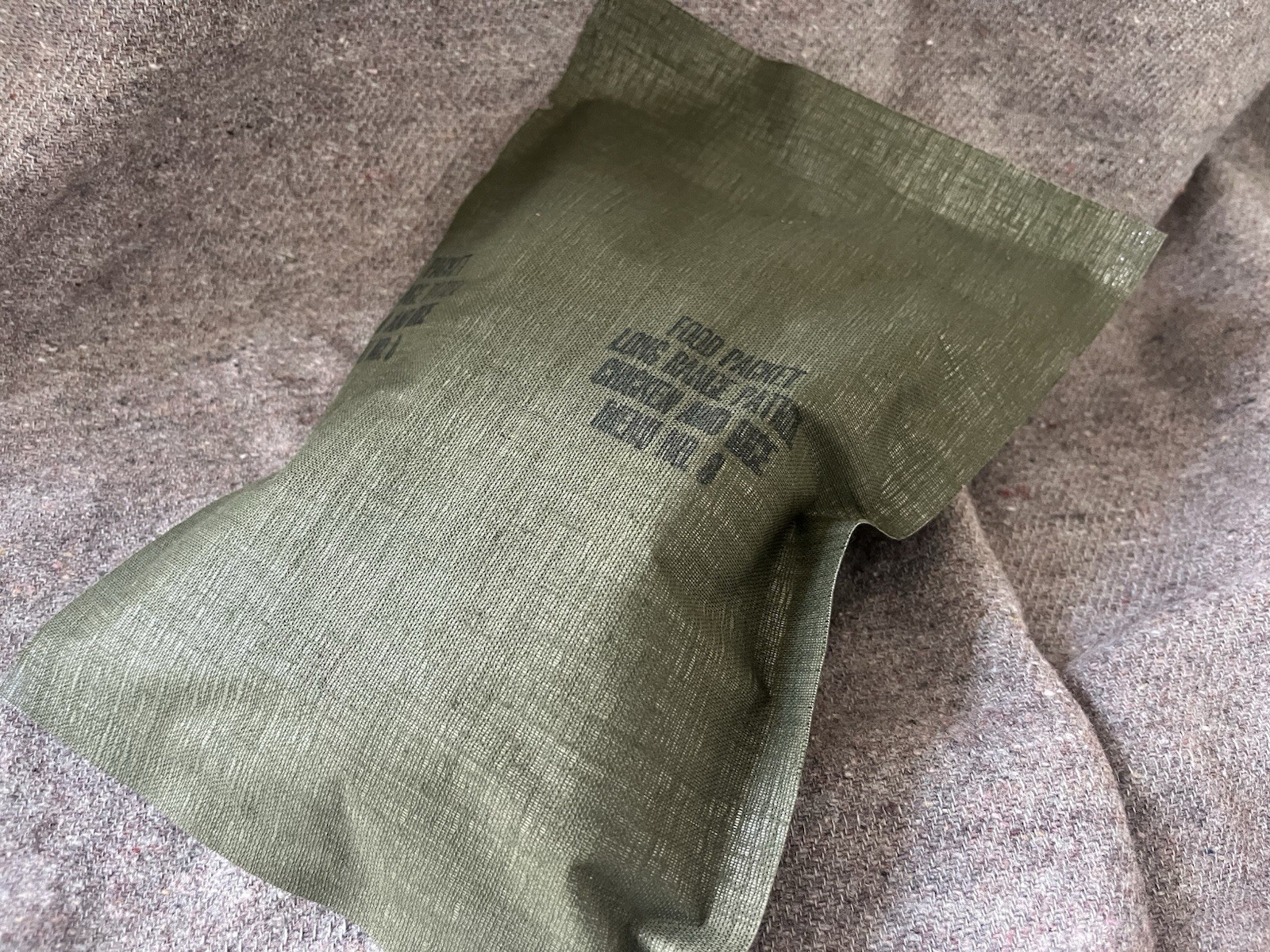 Vietnam Long Range Patrol Ration - Fully Edible And Refillable Ration Kit