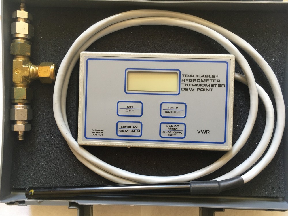 VWR Traceable Hygrometer Thermometer Dew Point Meter