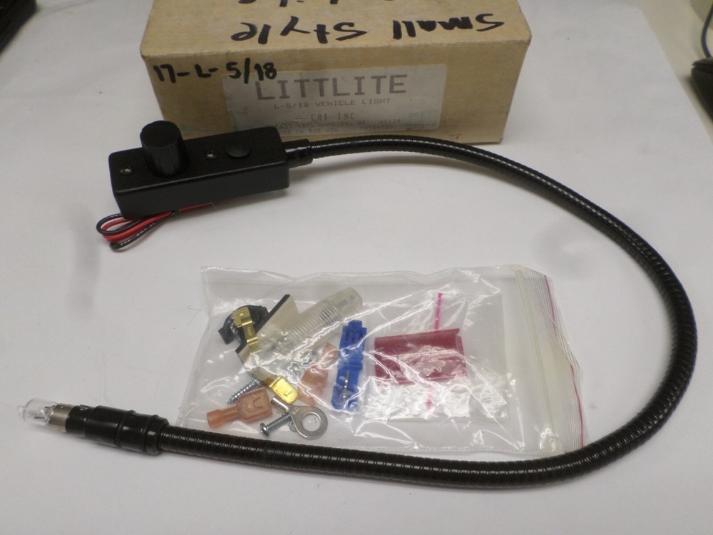 Littlite 17-L-5/18 Task Light with Mounting Chassis (Missing Light Shield)