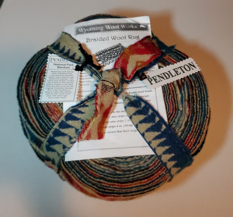 New PENDLETON Authentic WOOL Braid Rug CRAFT Kit +Tags & Instructions WHOLESALE