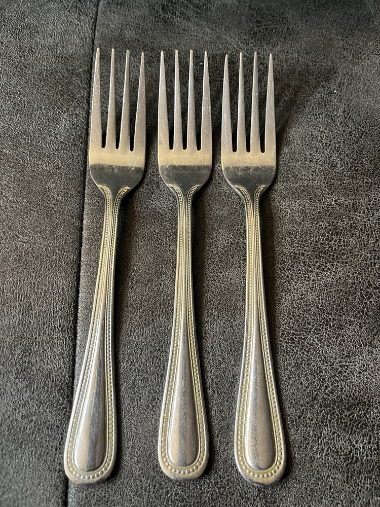 Lot Of 23 Pcs Unbranded Flatware With Beaded Pattern Handles