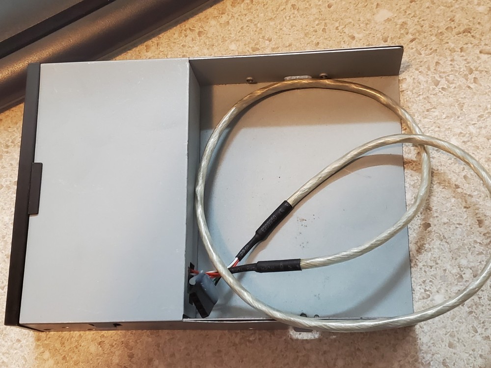 Z-Tek ZT-3204 Internal USB 2.0 3.5" Card Reader – Multi Format – Untested
