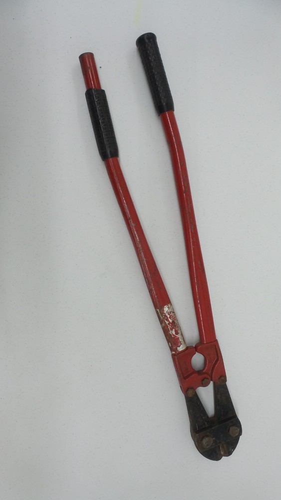 UNBRANDED BOLT CUTTER (DNT FF25)