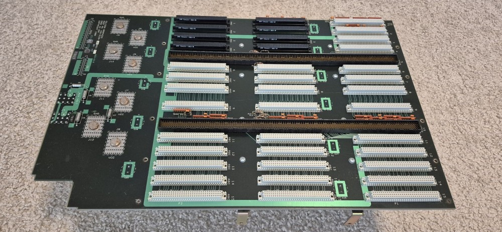 SGI SILICON GRAPHICS IRIS 4D BACKPLANE 030-0139-001 034-0139-001 , UNTESTED