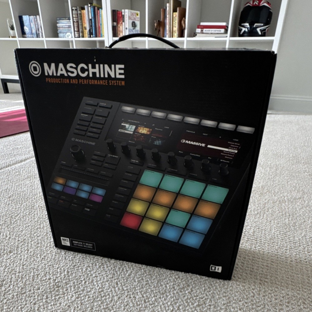 Native Instruments MASCHINE MK3 Sampler & Sequencer 16 Pad Built-in Effects