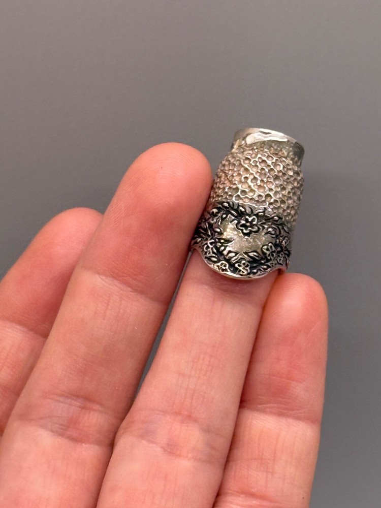 Tom Edwards Sterling Silver Drop Rim Thimble with Flowers