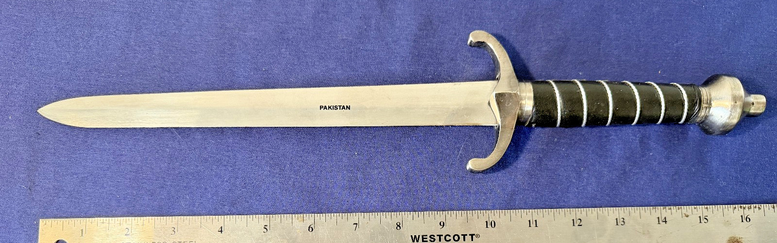 Double Edge Dagger 10" blade, 17 1/2" overall, steel blade, Excellent condition!