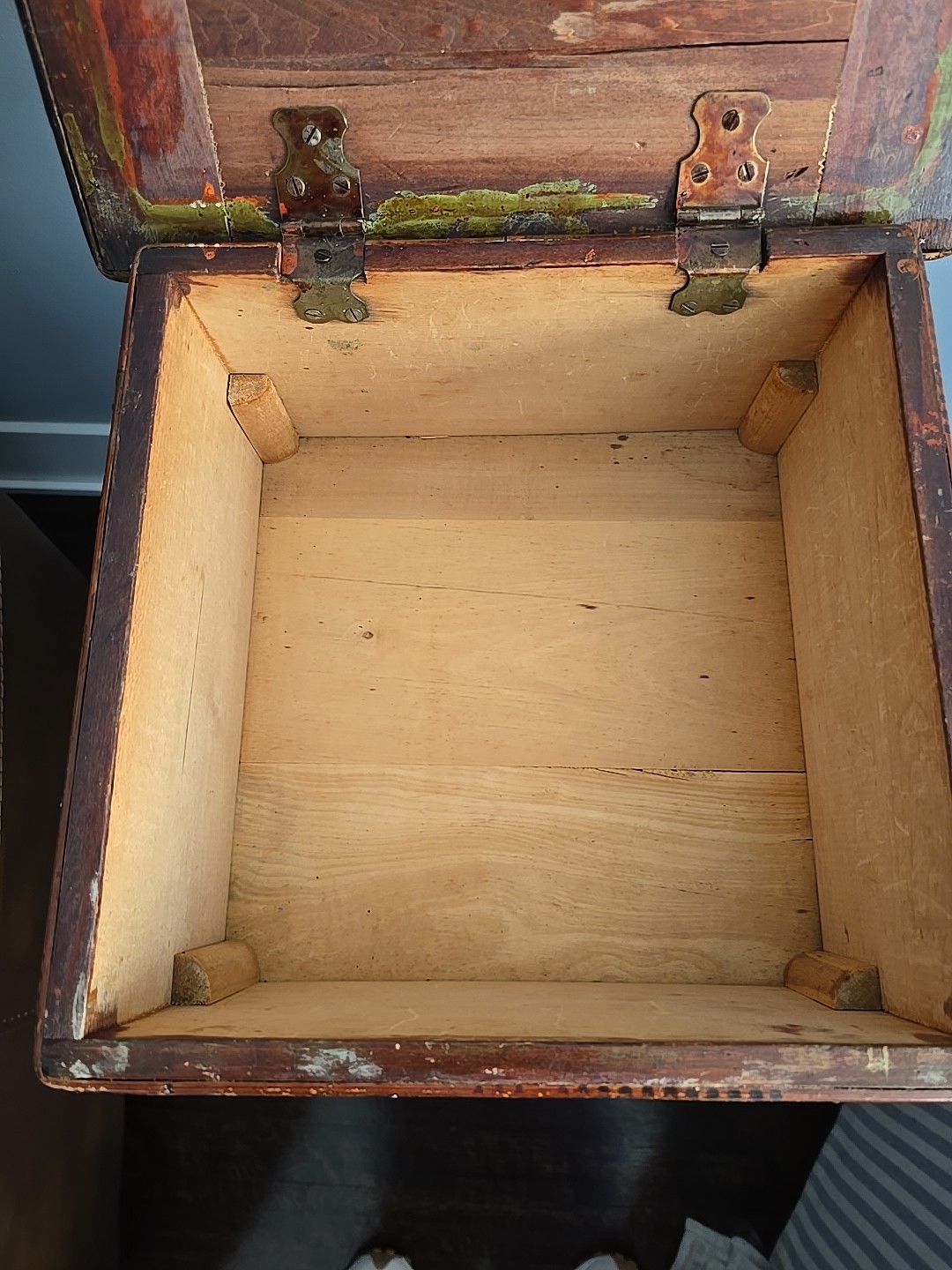 Vintage Bamboo Sewing Basket Stand