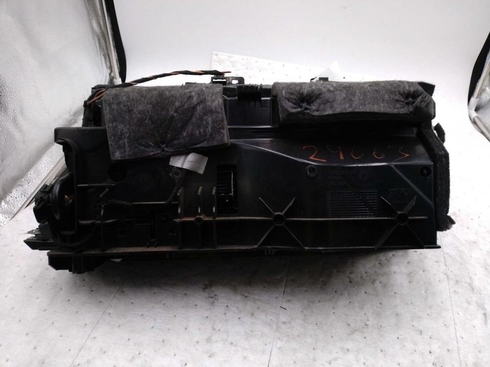 E300D 2011 Glove Box 630130