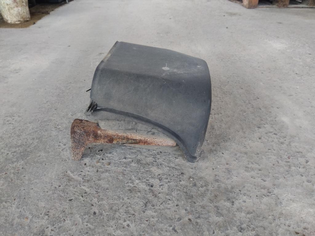 Replaces NA 2006 FREIGHTLINER M2 106 BATTERY BOX 3807025