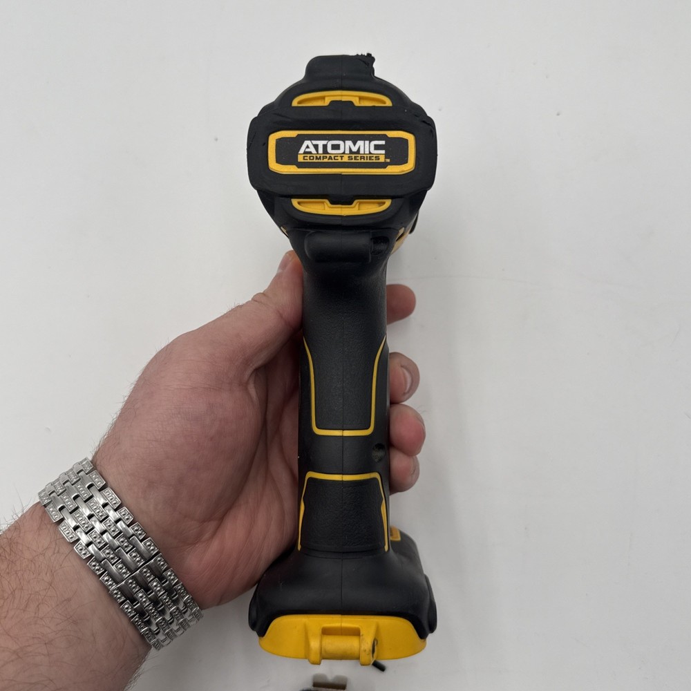 DEWALT ATOMIC 20V MAX CORDLESS COMPACT IMPACT DRIVER DCF809B - TESTED TOOL ONLY