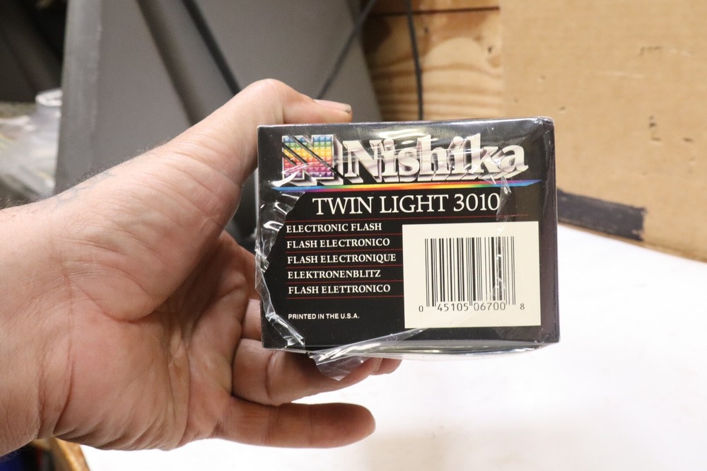 Nishika Twin Light 3010 Variable Angle Electronic Flash Sealed New RM