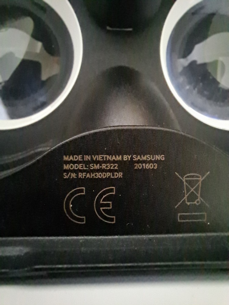 Samsung Vr Headset SM-R322