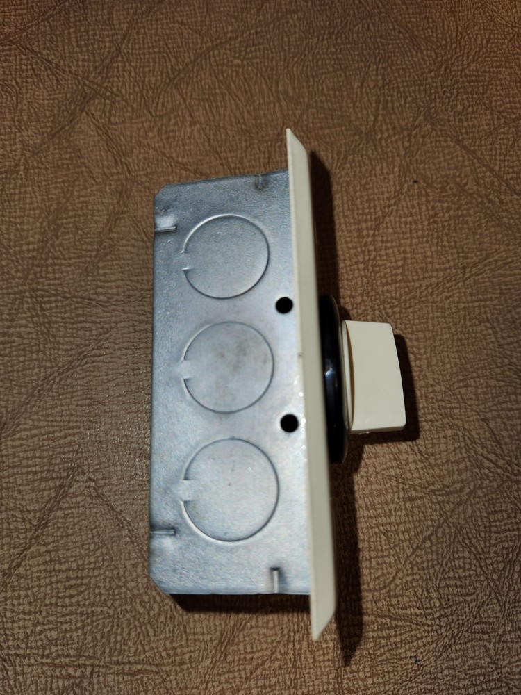 Speaker Selector Switch Wall-Mount Wall Plate