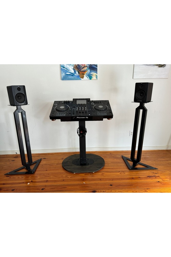 Mastodon Controller Podium