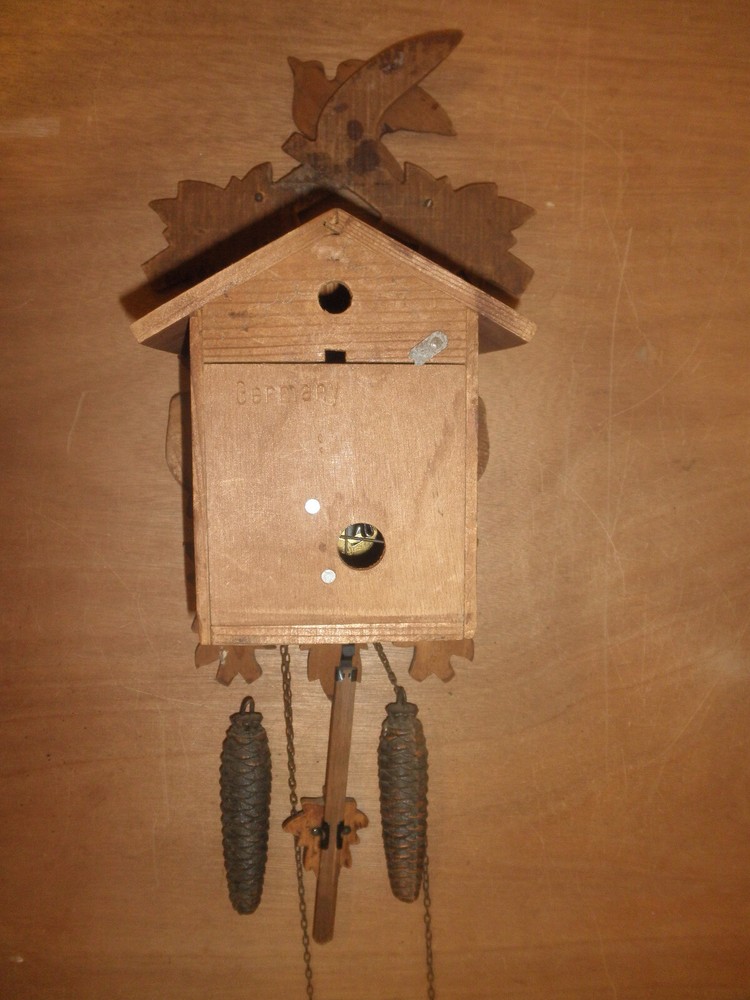 Cuckoo Clock German made Black Forest working 1 Day CK3302A