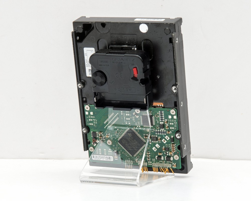 Recycled computer hard drive desk clock, Quartz, time, battery, upcycle, PC, Mac