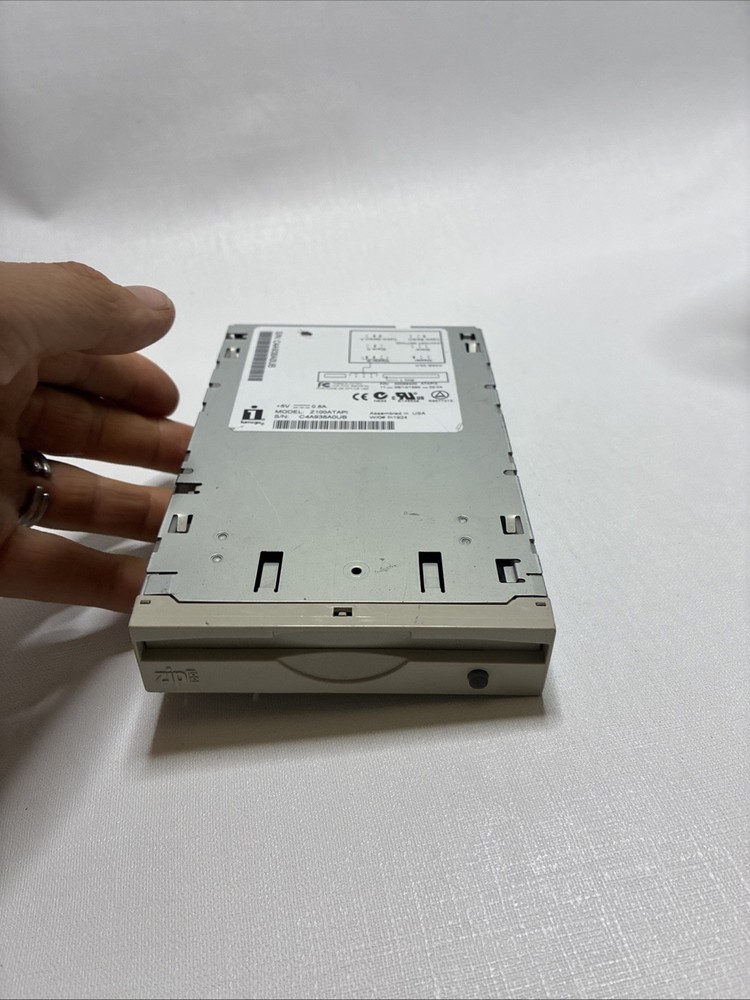 Iomega Z100ATAPI Zip 100 Internal 3.5" Drive