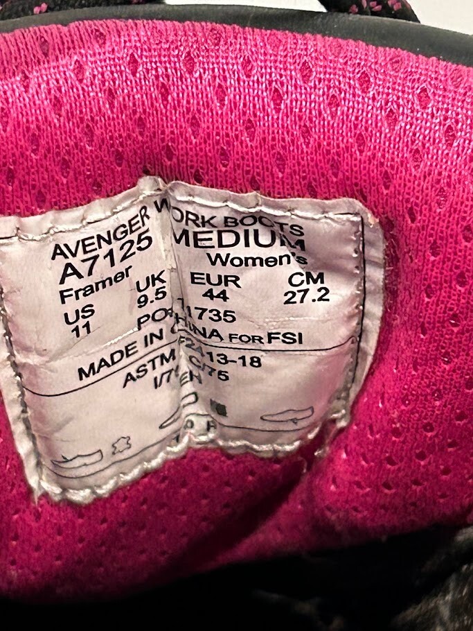 Avengar A7125 Work Boots Composite Toe Womens 11 Medium