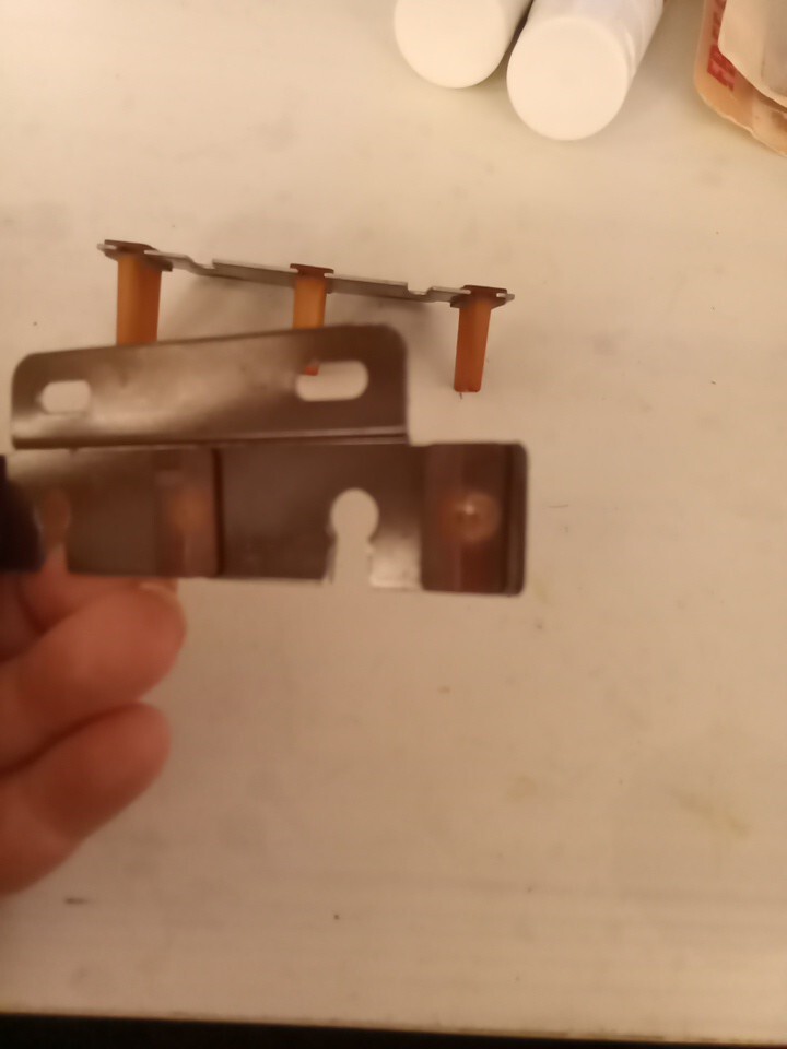2 LE Johnson Products Bypass Door Guide Universal