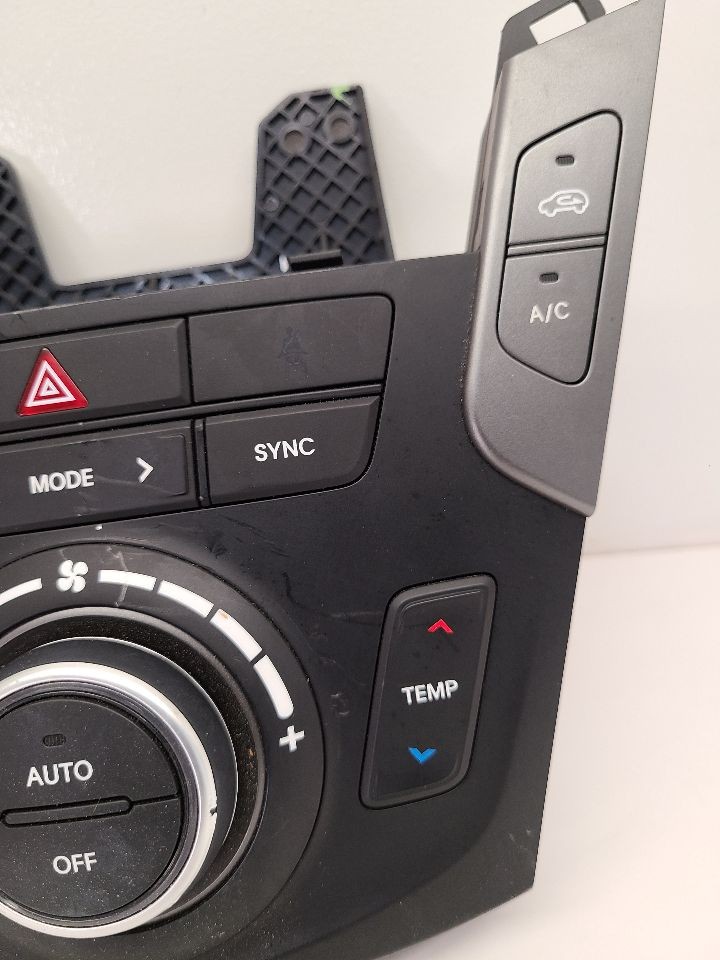 A/C Selector Switch fits 2017 Hyundai Santa fe SWB Sport automatic tempera