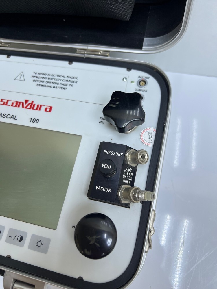 SCANDURA PASCAL-100 MULTICHANNEL CALIBRATOR (NEED TO REPLACE BATTERY)