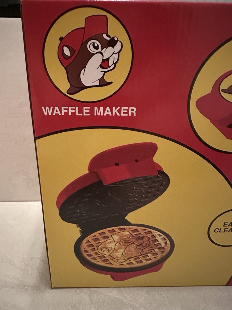 Buc-ees Waffle Maker Buccees Beaver NEW in Box