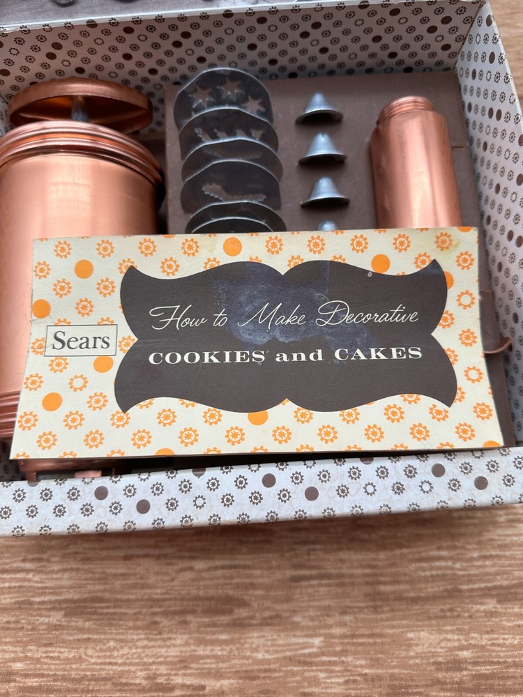 Sears Cooky Press & Cake Decorator Complete EUC
