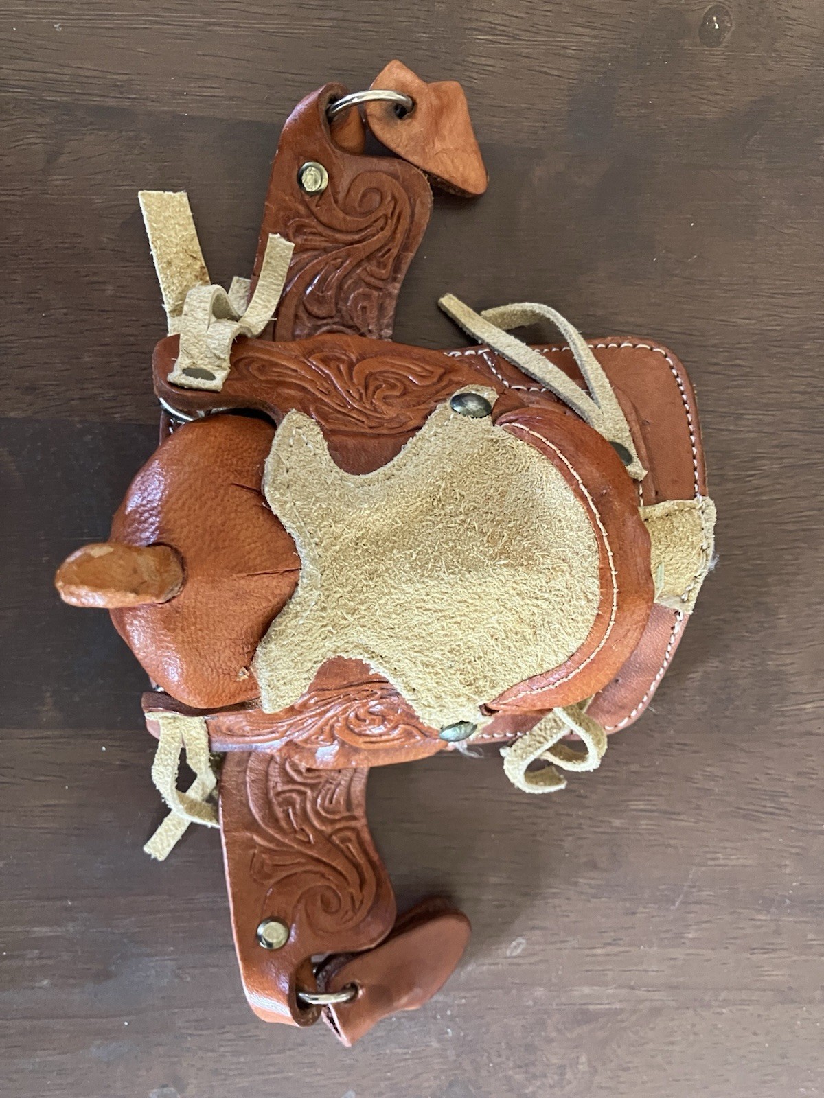 Vintage MINIATURE Western HORSE SADDLE Tooled Leather Salesman Sample or Toy