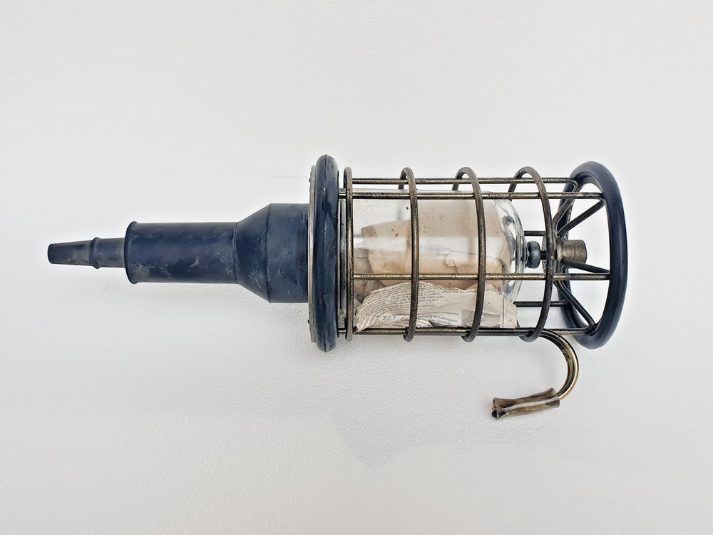 SCHUCH e8310 Explosion Proof Hand Lamp Atex Drop Light Ex # NEW