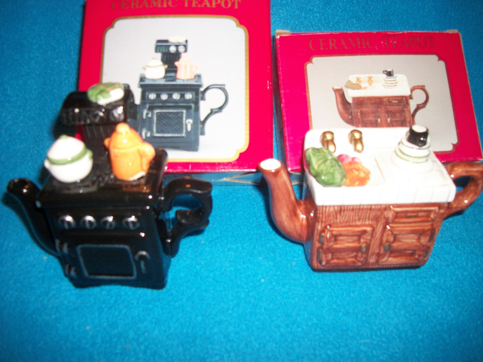 Lot of 2 VintageWorld Bazaar Mini Teapot  Stove & Sink NIB