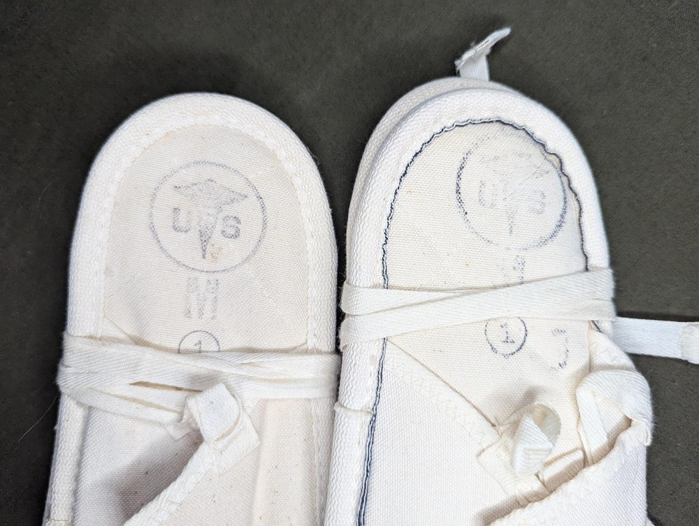 Vintage WWII era US Hospital Slippers Medical Shoes Medium 1940s New Old Stock