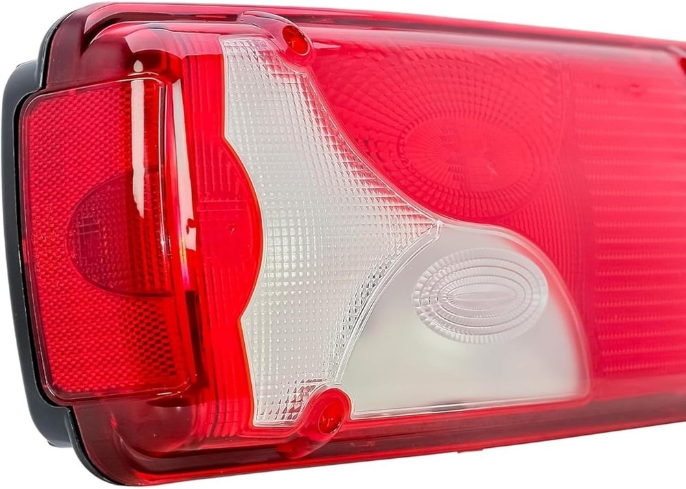 LEFT PASSENGER TAIL LIGHT WITH BULBS SOCKET SPRINTER CHASSIS CAB 06+