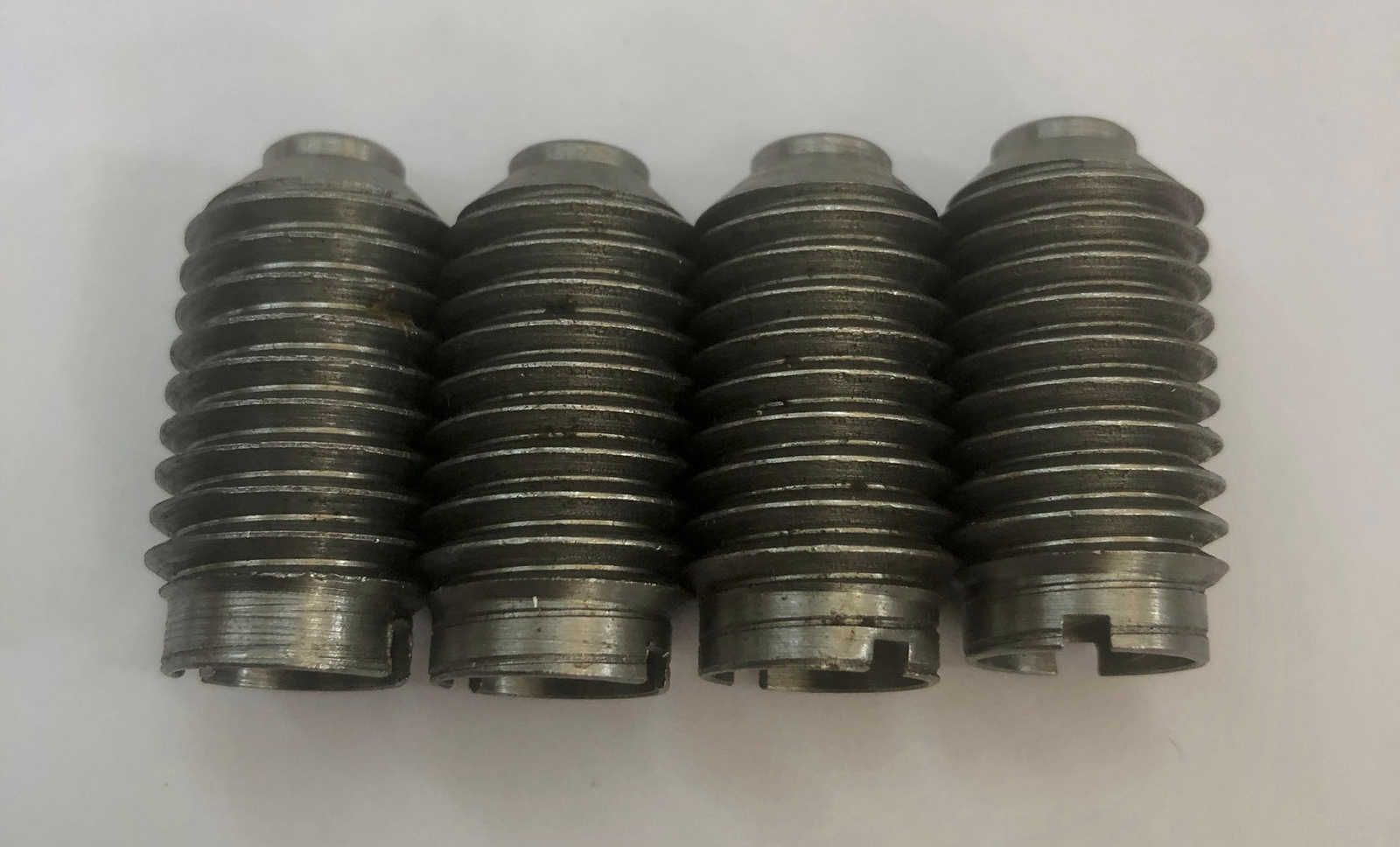 Ford Mustang 302 5.0 5.8 Cylinder Head Smog Thermactor Plugs SBF 351 F4ZZ6E086A
