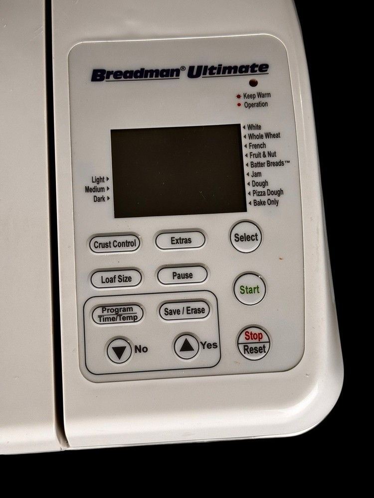 Breadman Ultimate Bread Maker Baking Automatic Machine TR2200C Works Perfectly