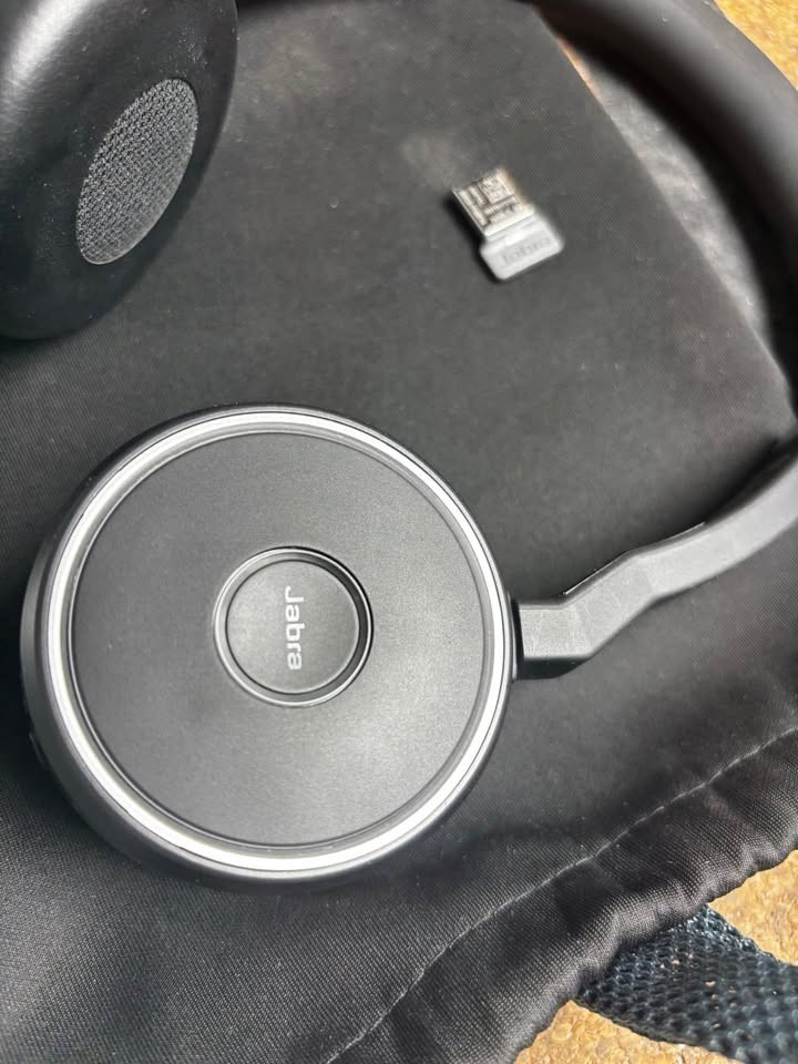 Jabra Evolve Headset. Bluetooth. Noise Cancelling