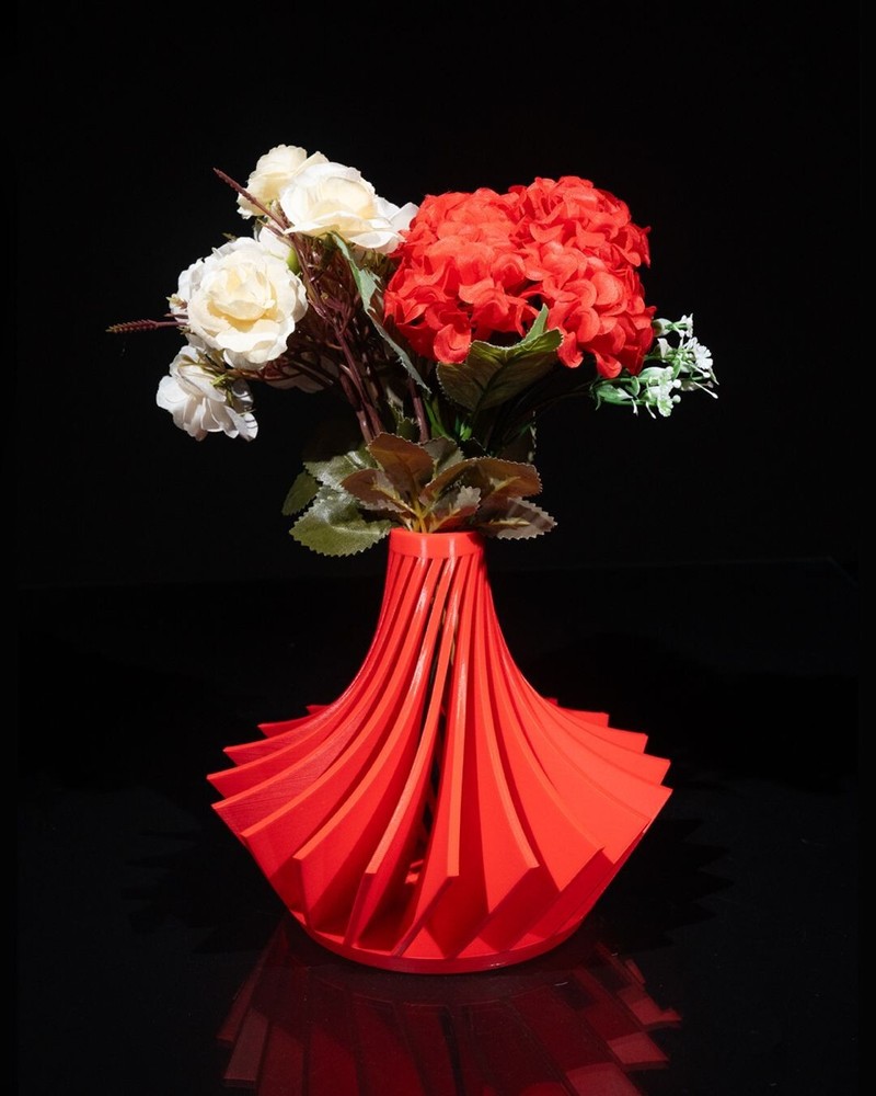 Kario Short Vase