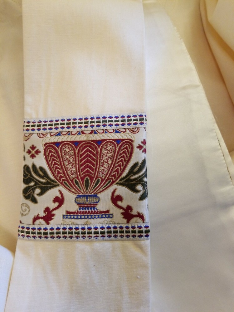 Coronation Gold Semi-Gothic Chasuble