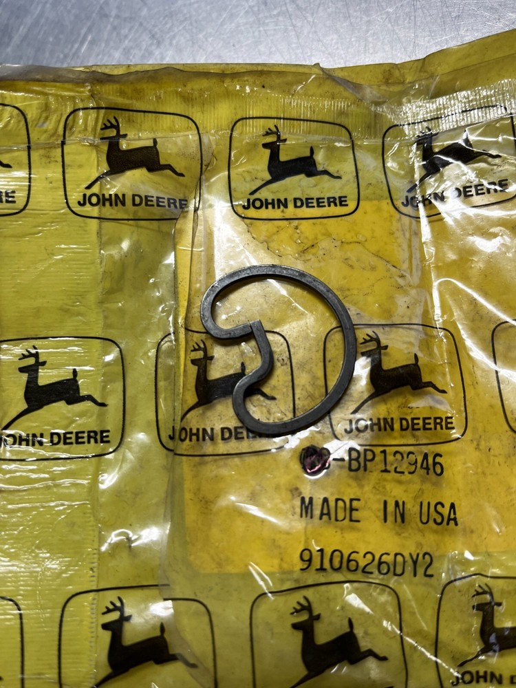 BP12946 Genuine OEM John Deere SNAP RING