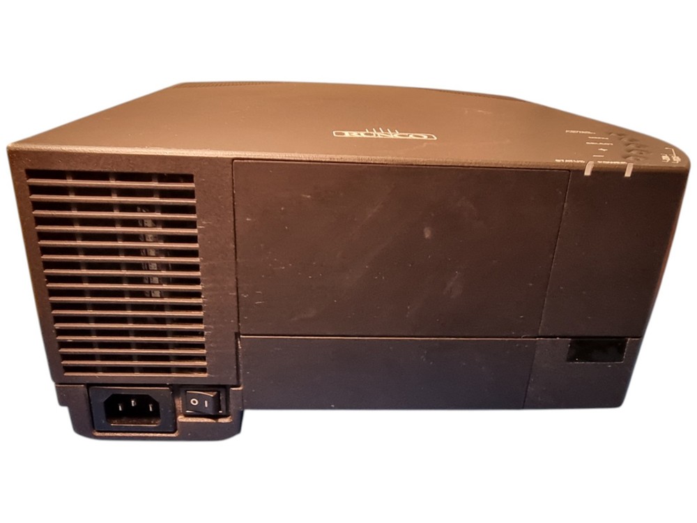 Runco LCP-500 (MultiSync MT600) LCD Projector