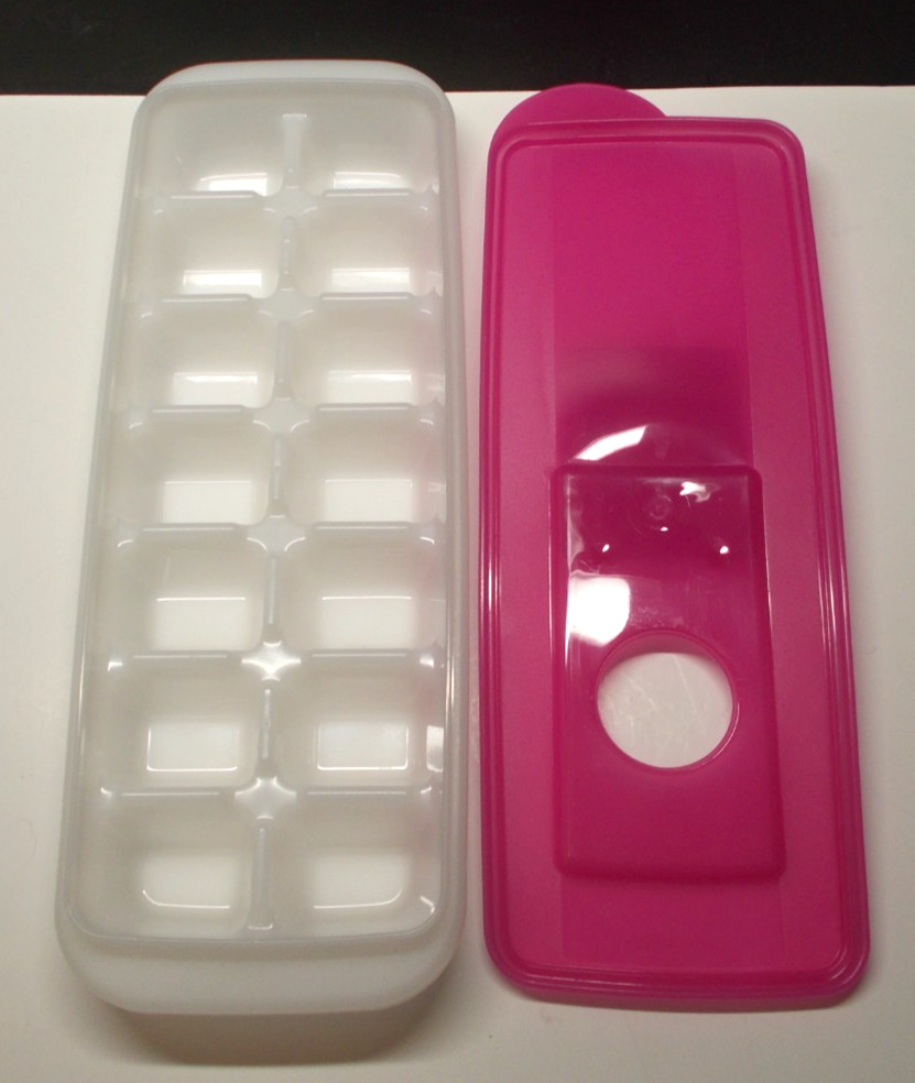 Tupperware 2705A Fresh-n-Pure Ice Cube Tray Raspberry Lid
