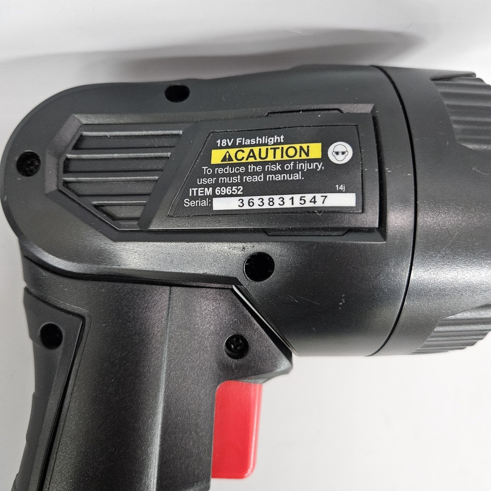 Drill Master 69652 18 Volt LED Flashlight Work Light TESTED WORKING NO BATTERY