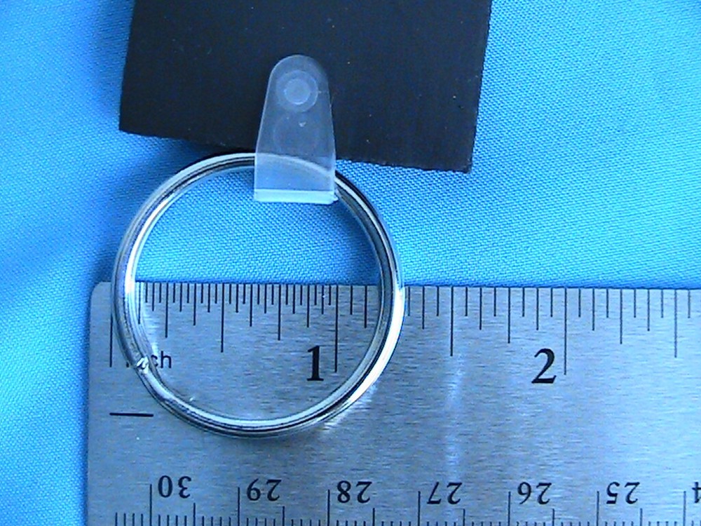 1 NEW MAC TOOLS RACING MAGNETIC KEY RING