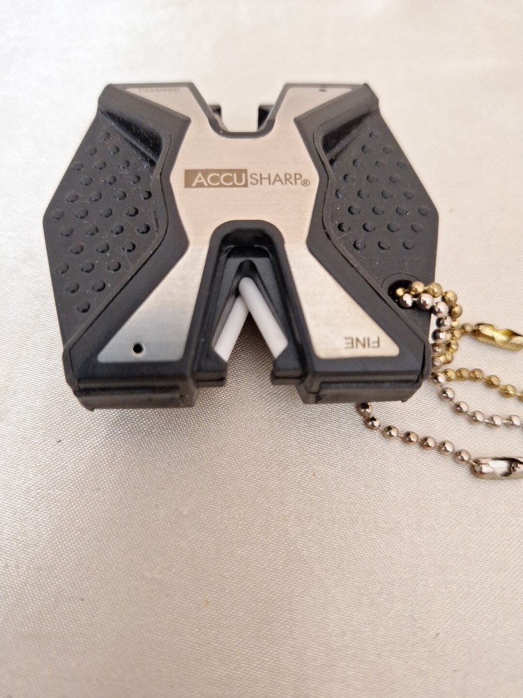 Accu Sharp Diamond PRO 2-Step Knife Sharpener Flip Side Consists TwoCeramic Rods