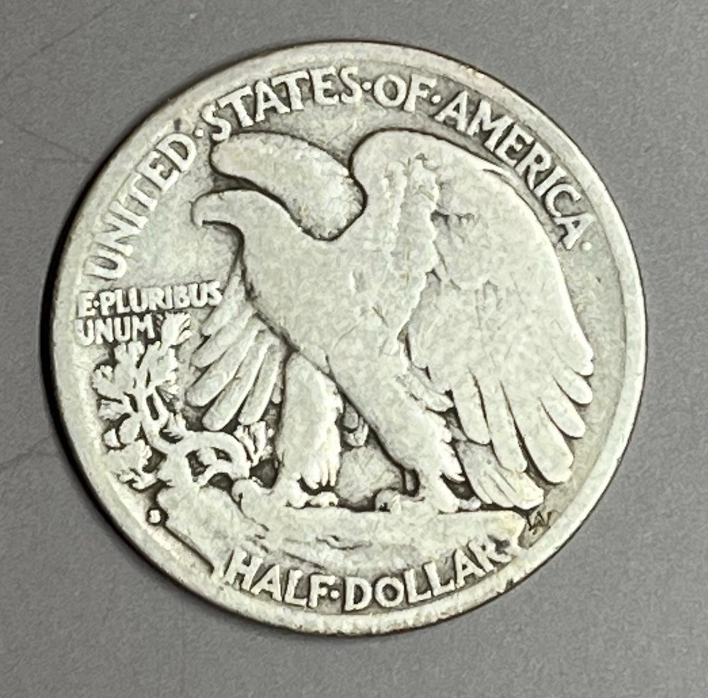 1928 S. Walking Liberty half dollar 90% Silver